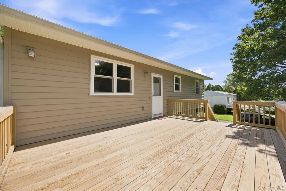 65 Fairmont Road Mahopac, NY 10541