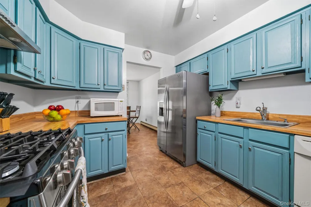 190 Country Club Drive Florida, NY 10921