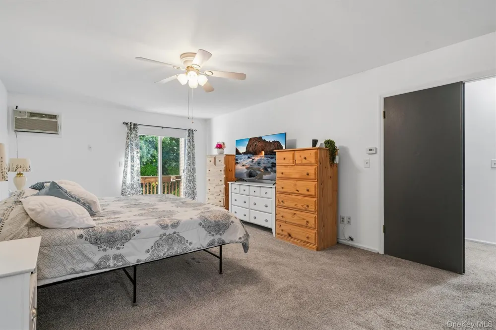 190 Country Club Drive Florida, NY 10921
