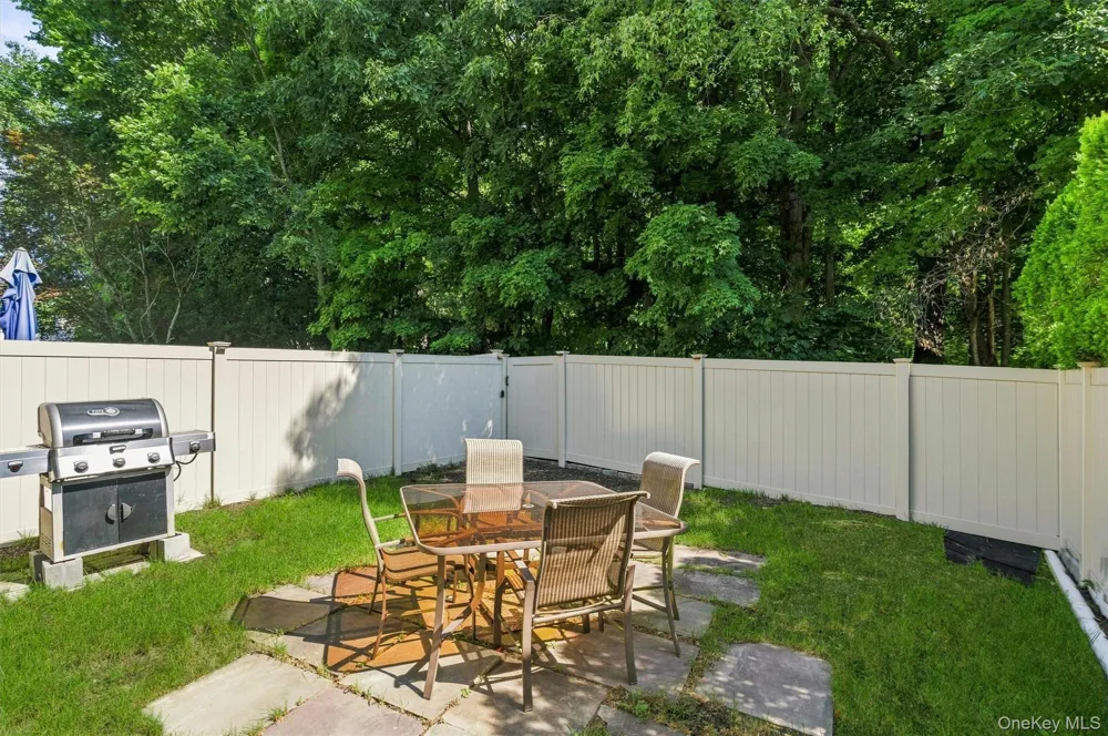 190 Country Club Drive Florida, NY 10921