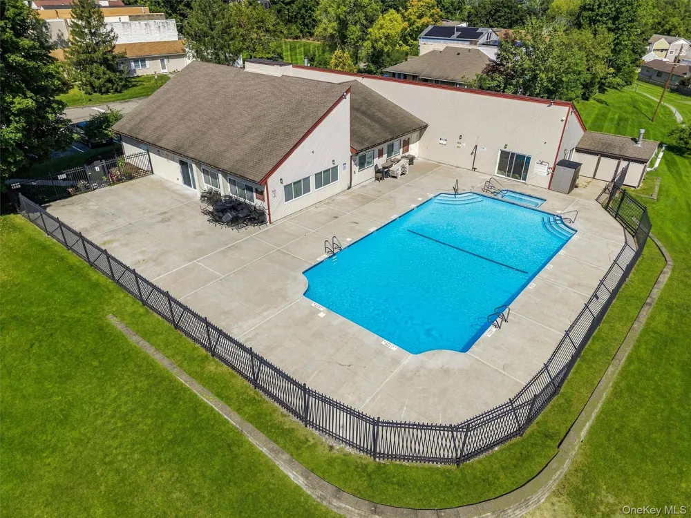 190 Country Club Drive Florida, NY 10921