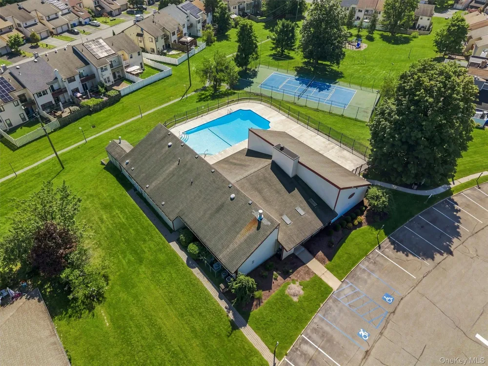 190 Country Club Drive Florida, NY 10921