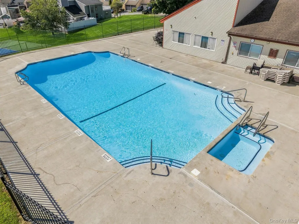 190 Country Club Drive Florida, NY 10921