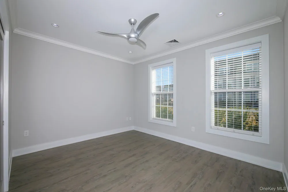 88102 Circle Drive #88-102 Central Islip, NY 11722