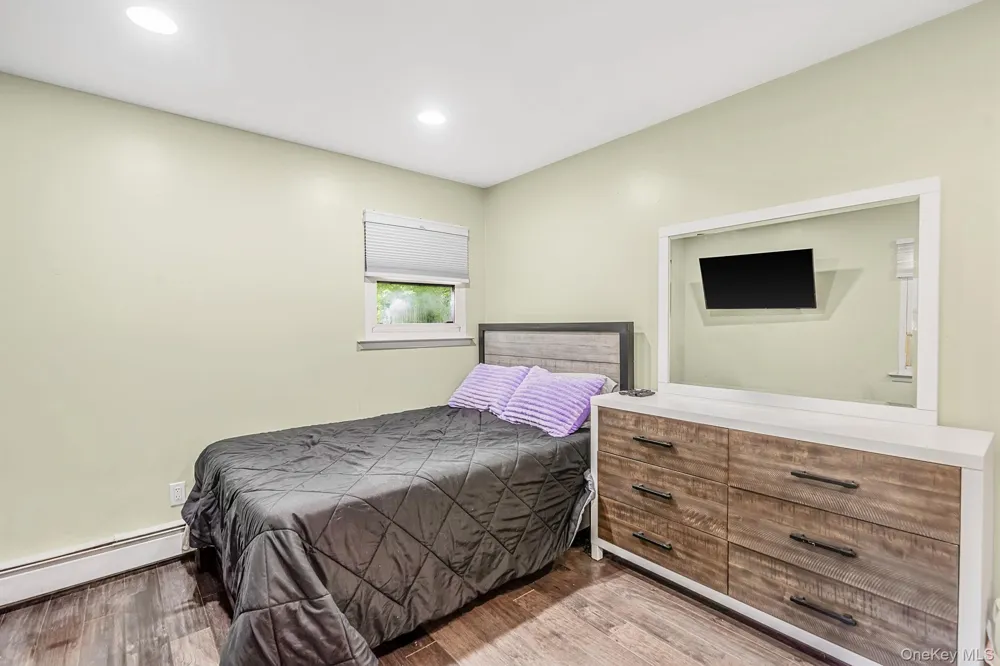 30 Ashland Street Mount Sinai, NY 11766