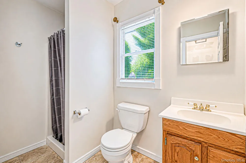 30 Ashland Street Mount Sinai, NY 11766