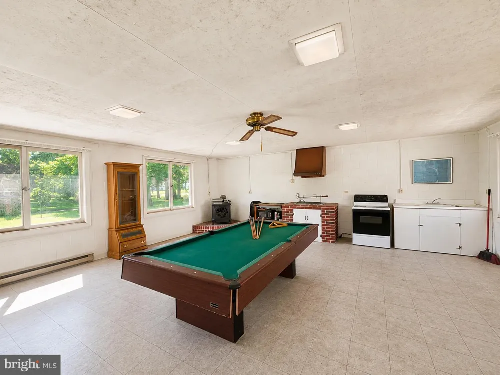 16 BUENA VISTA AVENUE Cambridge, MD 21613