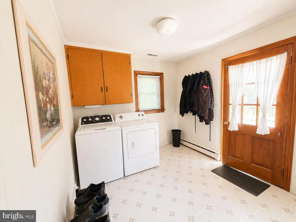 16 BUENA VISTA AVENUE Cambridge, MD 21613
