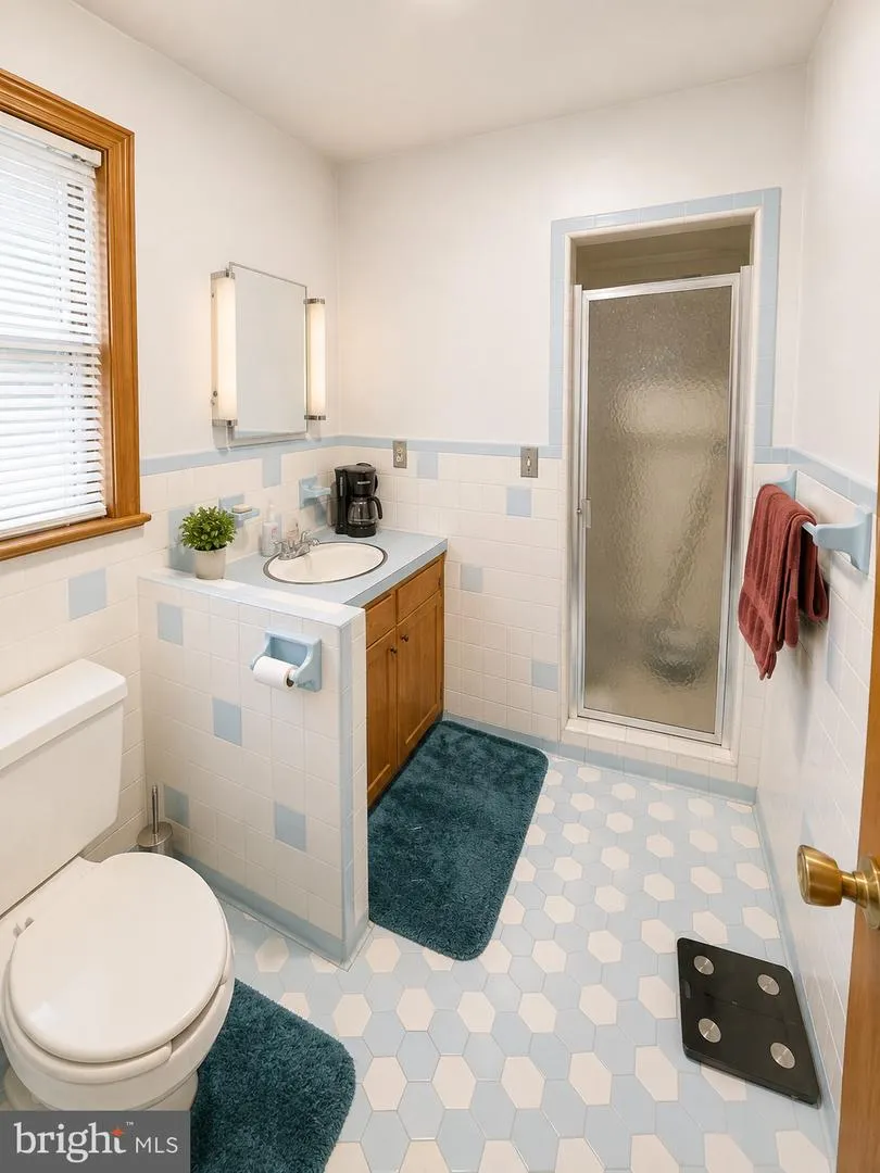 16 BUENA VISTA AVENUE Cambridge, MD 21613