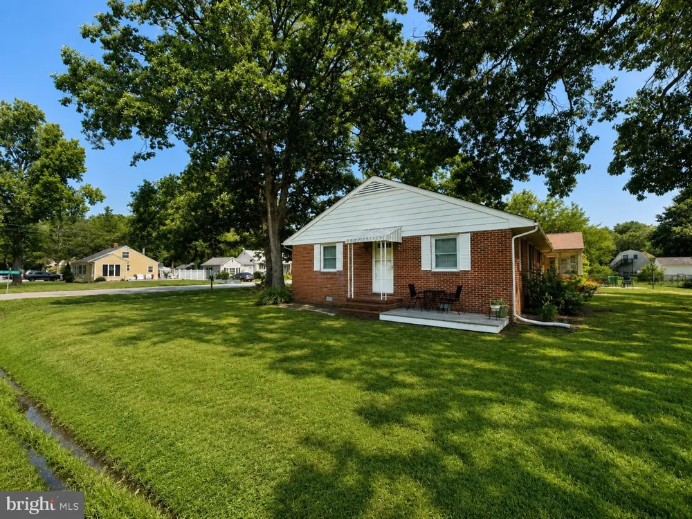 16 BUENA VISTA AVENUE Cambridge, MD 21613