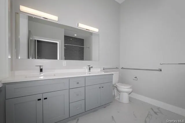 85101 Circle Drive #85-101 Central Islip, NY 11722