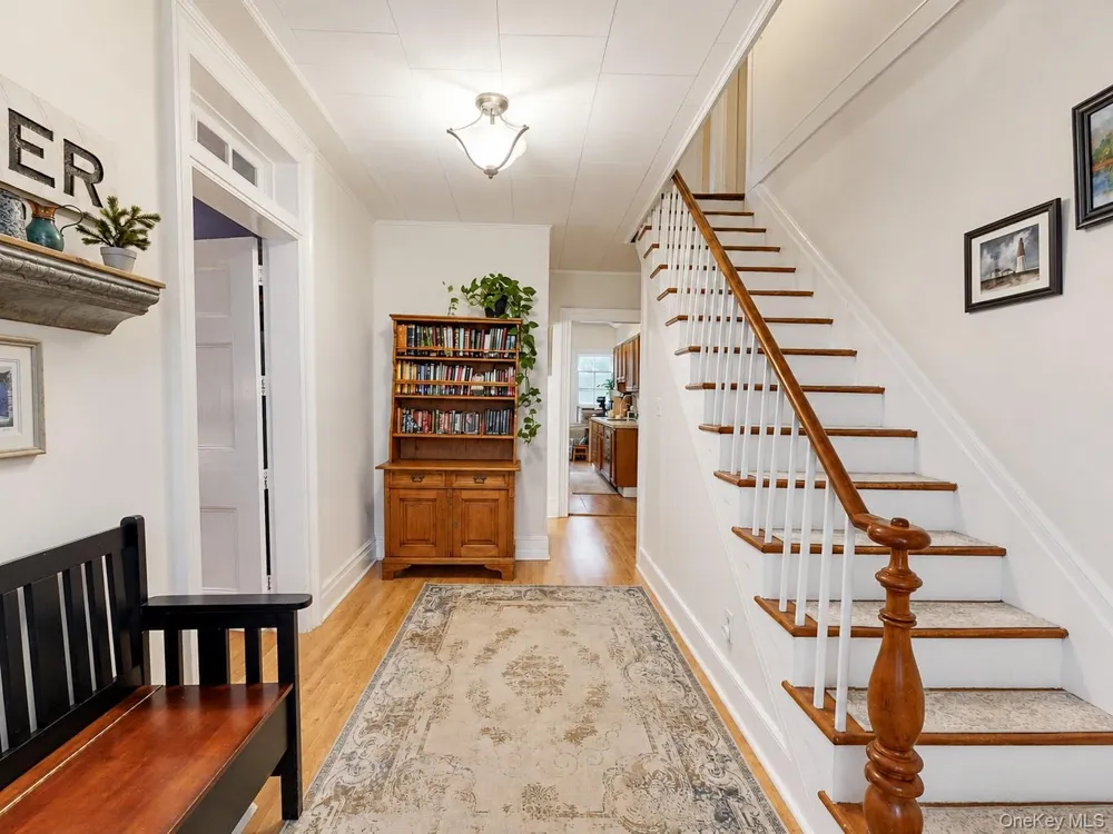 6 Old Dominion Road Blooming Grove, NY 10914