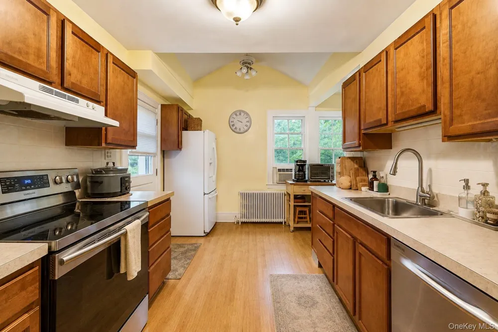 6 Old Dominion Road Blooming Grove, NY 10914