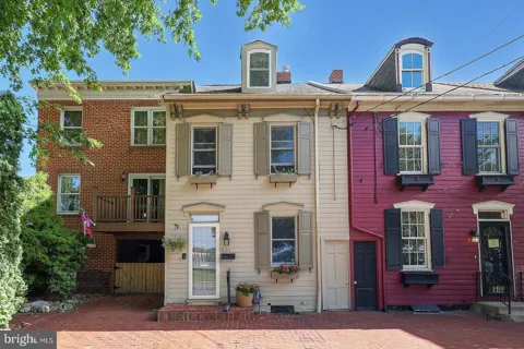 621 S FRONT STREET