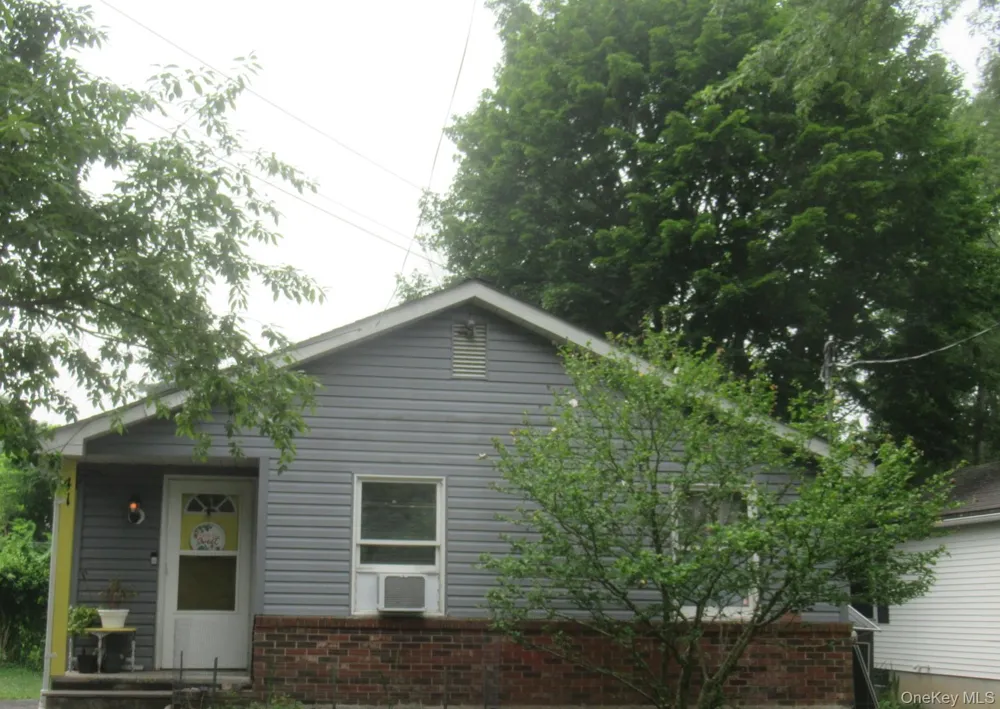 41 Clinton Street Middletown, NY 10940