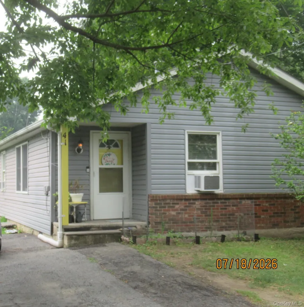 41 Clinton Street Middletown, NY 10940