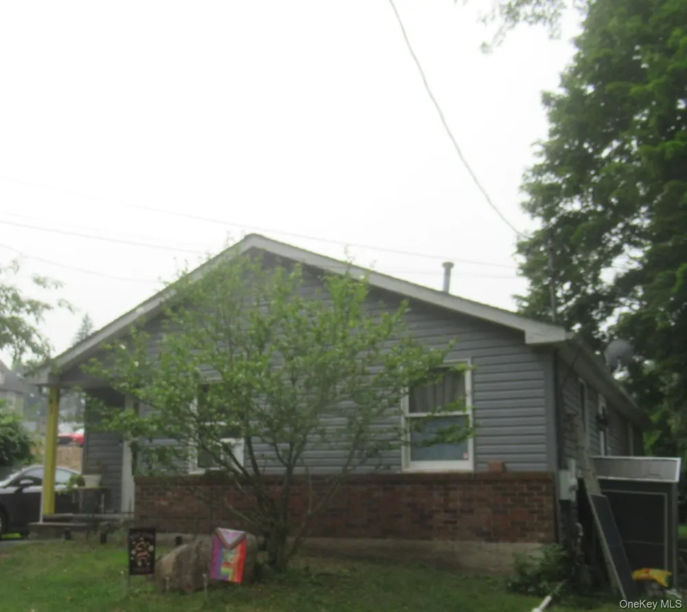 41 Clinton Street Middletown, NY 10940