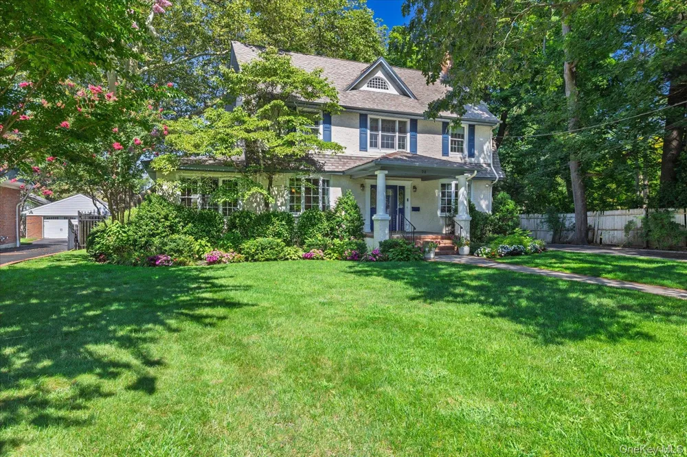 72 Broadway Rockville Centre, NY 11570