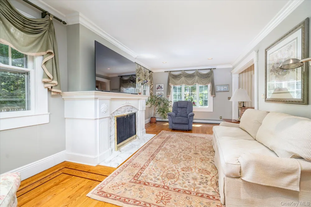 72 Broadway Rockville Centre, NY 11570