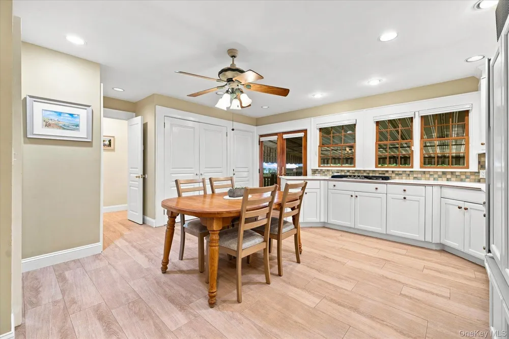 72 Broadway Rockville Centre, NY 11570