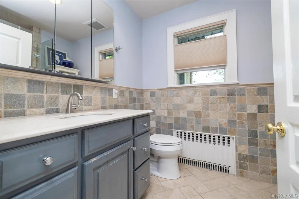 72 Broadway Rockville Centre, NY 11570