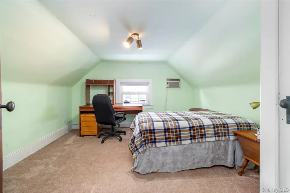 72 Broadway Rockville Centre, NY 11570
