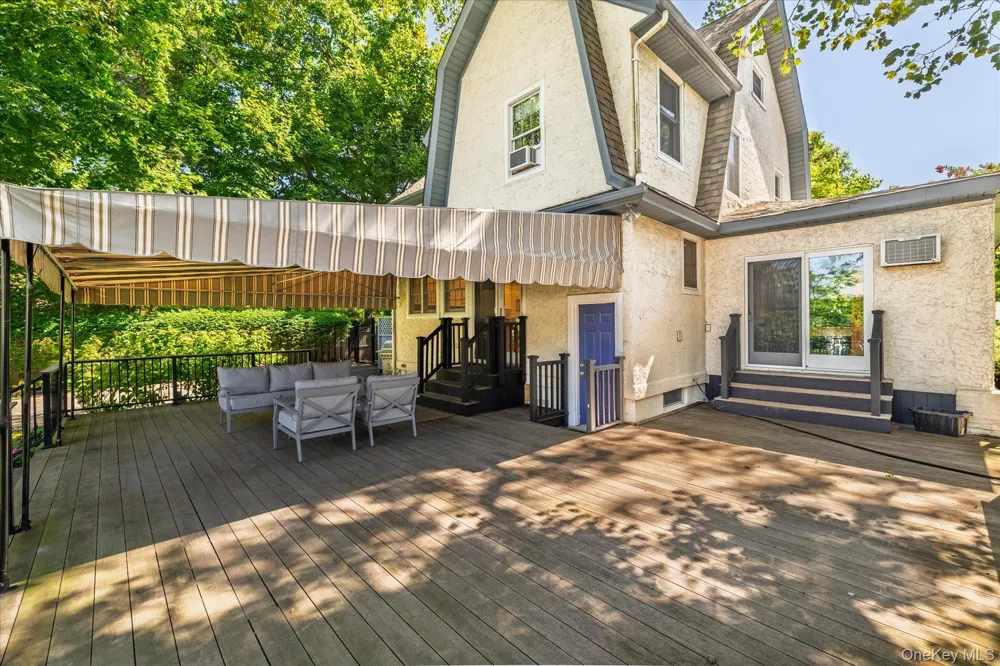 72 Broadway Rockville Centre, NY 11570