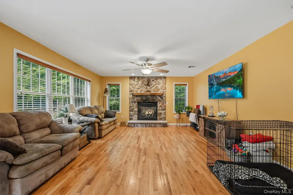 25 Mitchell Lane Westtown, NY 10998