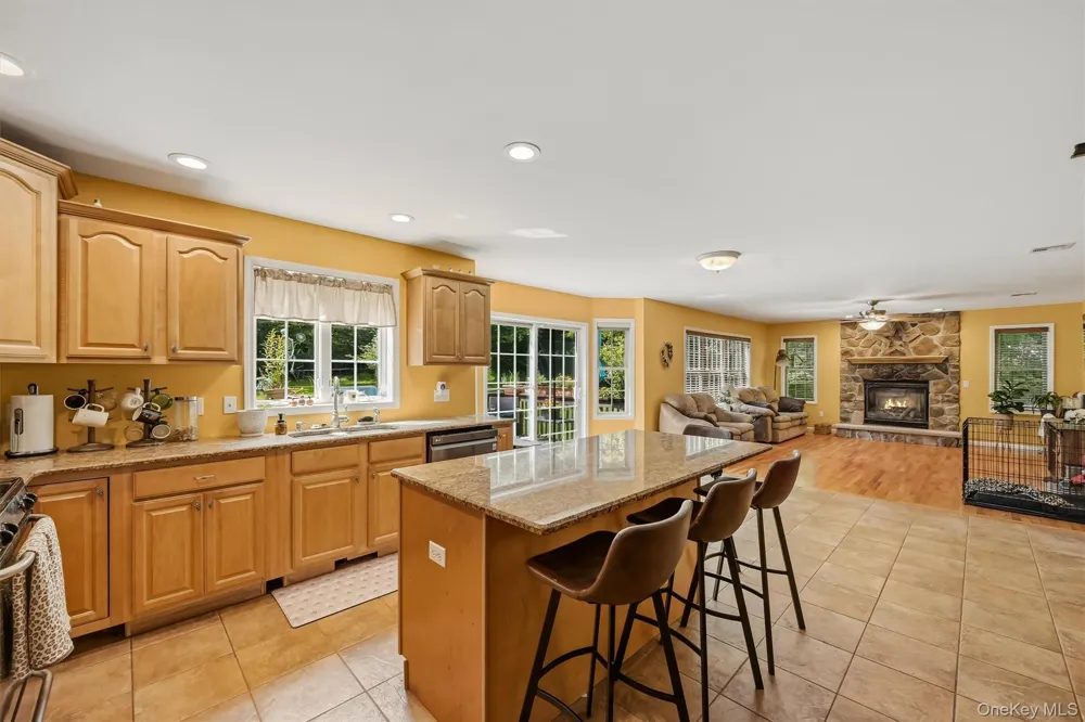 25 Mitchell Lane Westtown, NY 10998