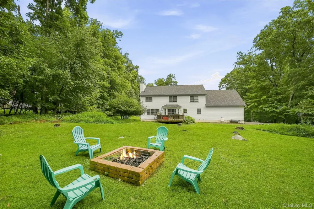 25 Mitchell Lane Westtown, NY 10998