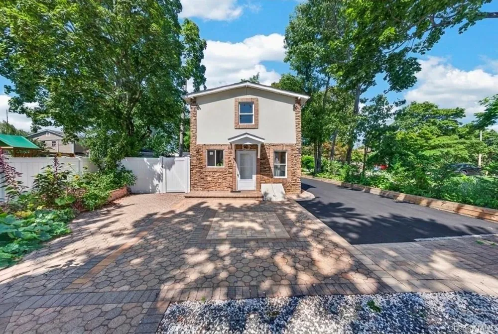 14 Electric Street Patchogue, NY 11772