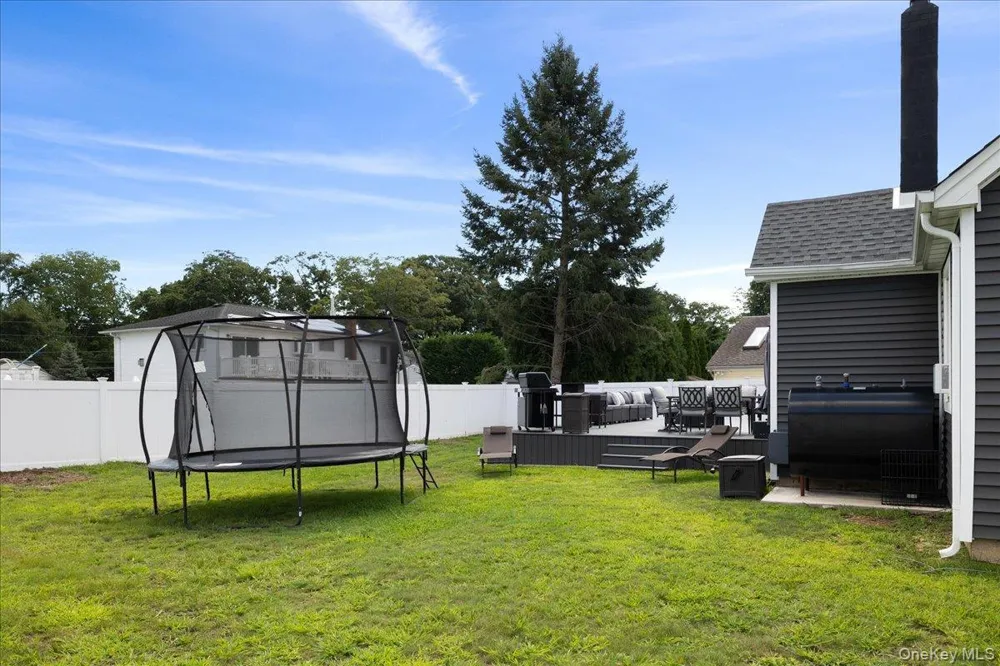 308 McCall Avenue West Islip, NY 11795