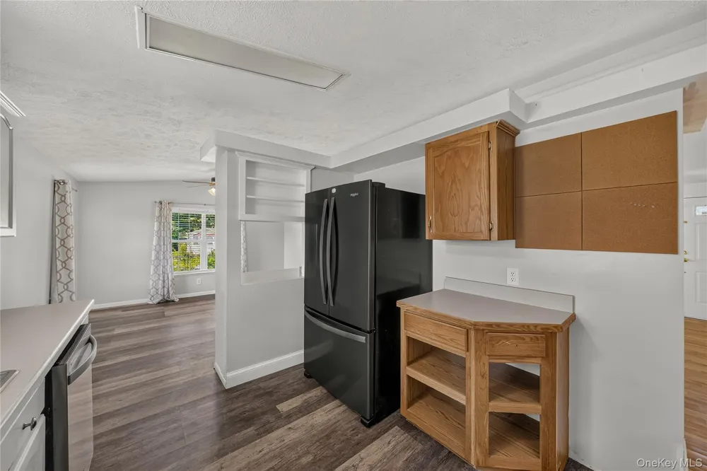 43 Palm Dr Bloomingburg, NY 12721