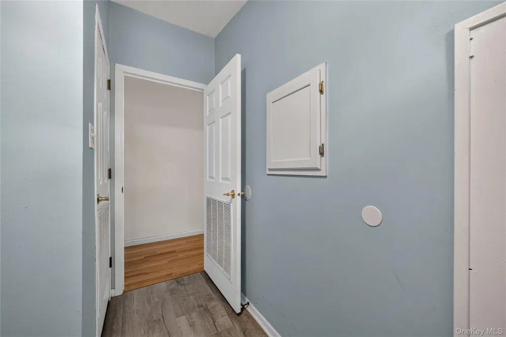 43 Palm Dr Bloomingburg, NY 12721