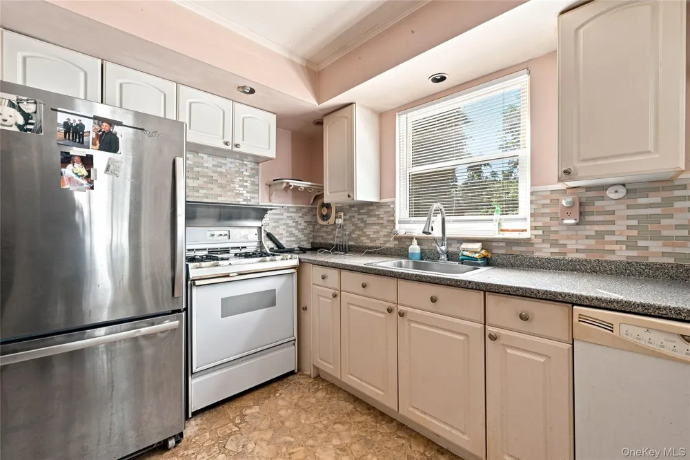 64 Satinwood Road Rocky Point, NY 11778