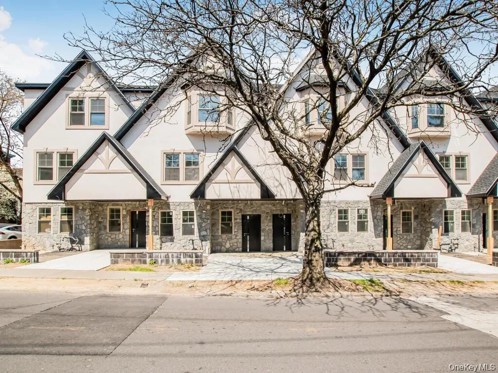 65 W 2nd Street #8 Mount Vernon, NY 10550