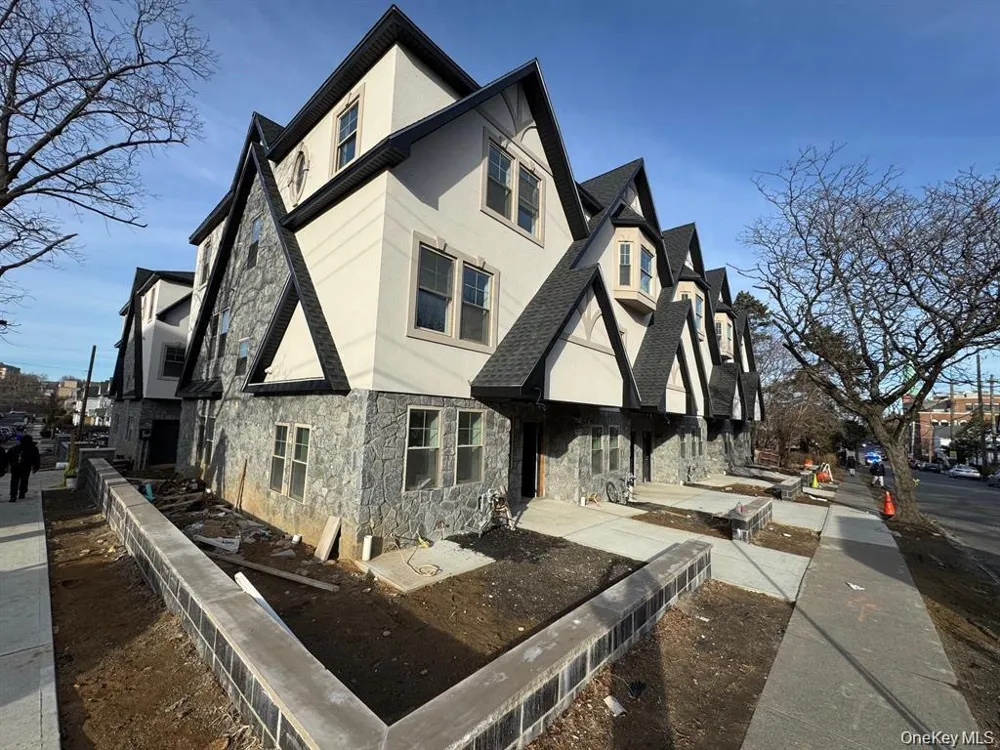 65 W 2nd Street #5 Mount Vernon, NY 10550