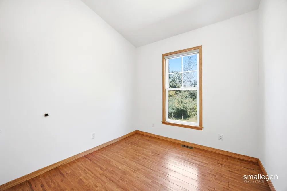8165 Alpine Avenue NW Sparta, MI 49345