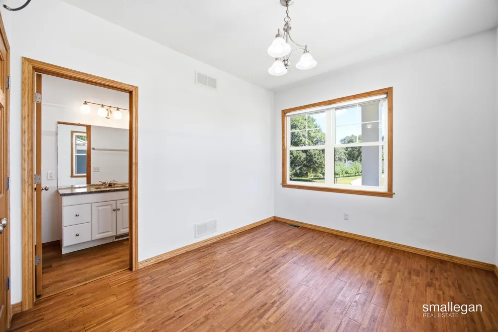 8165 Alpine Avenue NW Sparta, MI 49345