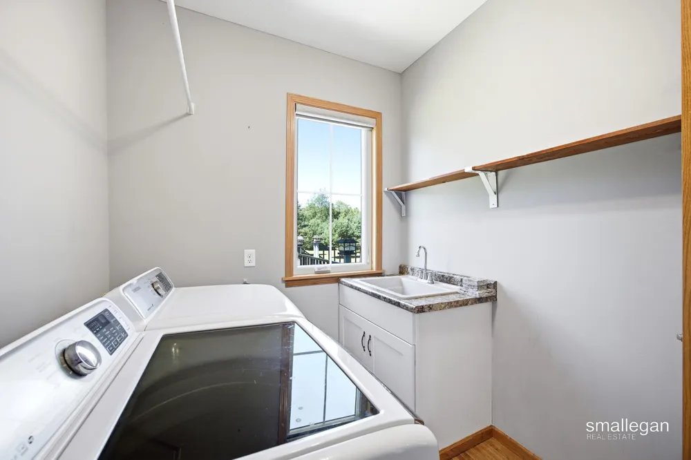 8165 Alpine Avenue NW Sparta, MI 49345