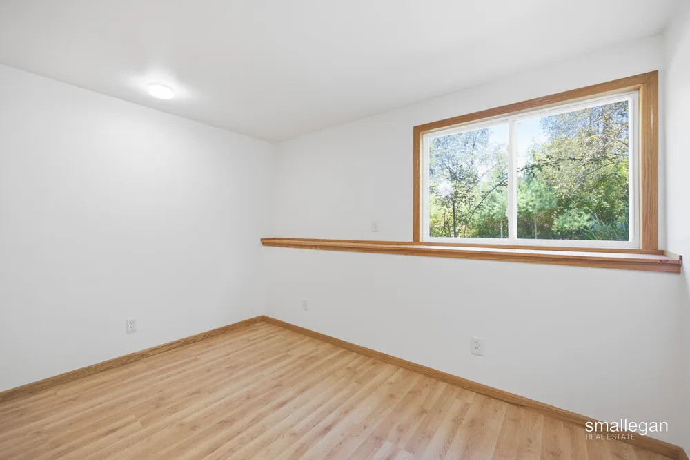 8165 Alpine Avenue NW Sparta, MI 49345