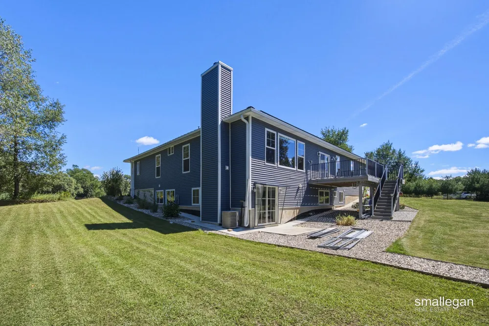 8165 Alpine Avenue NW Sparta, MI 49345
