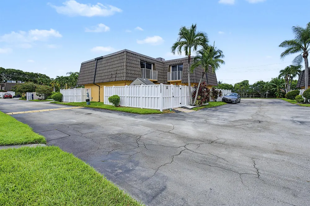 22232 Boca Rancho Drive #A Boca Raton, FL 33428