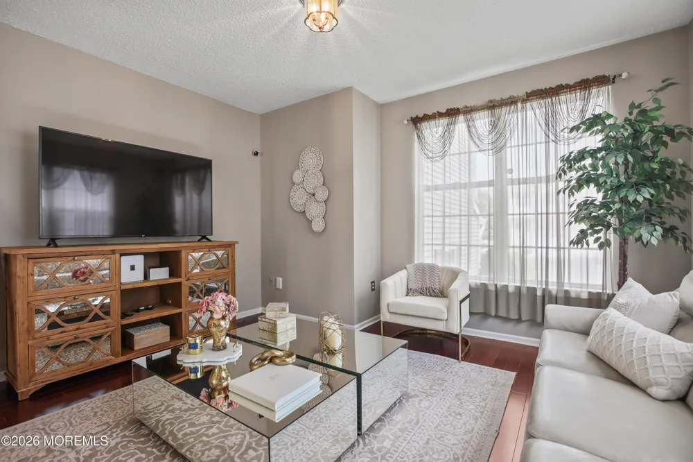 53 Cheyenne Street Tinton Falls, NJ 07712
