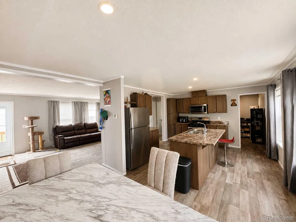 46000 Geddes #379 Canton Charter Township, MI 48188