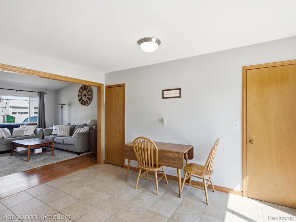 22134 Pleasant Street St Clair Shores City, MI 48080