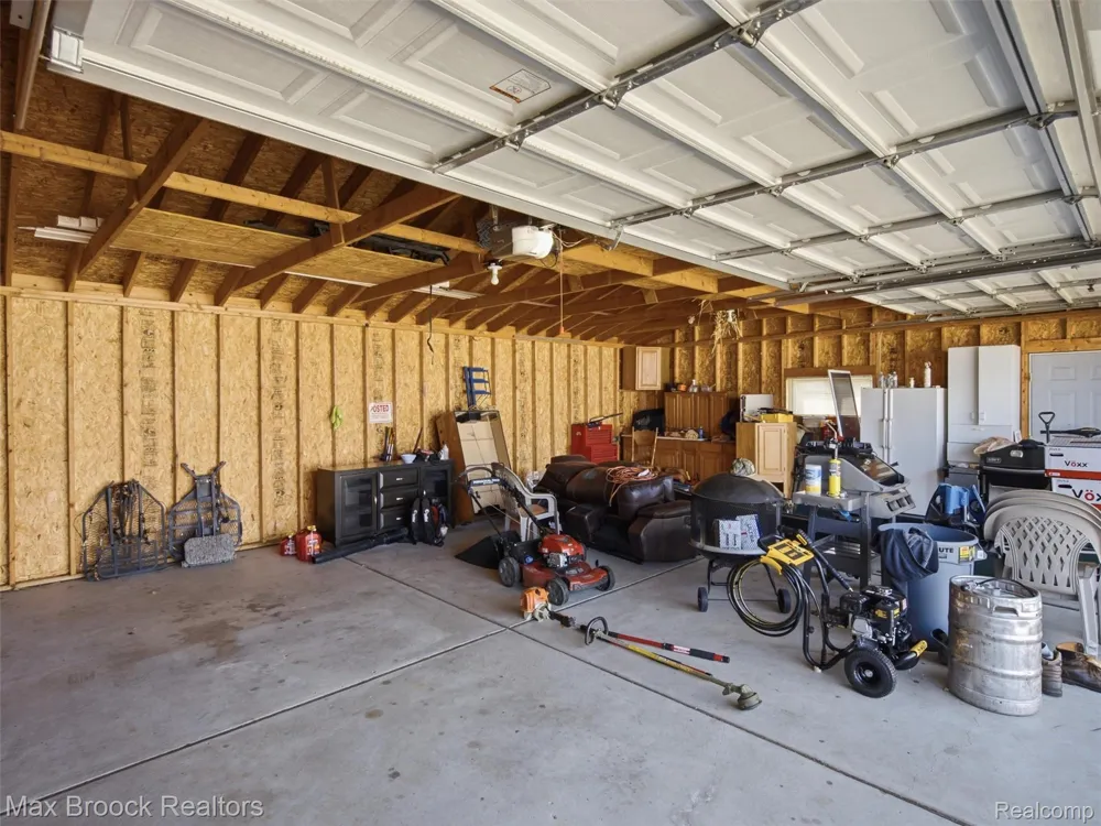 22134 Pleasant Street St Clair Shores City, MI 48080