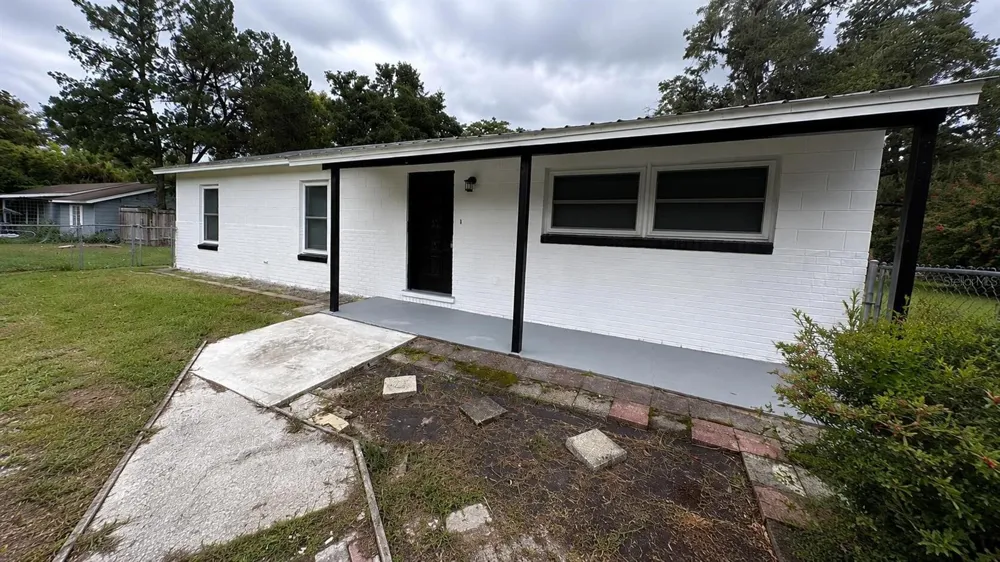 2401 NE 19TH AVENUE ocala, FL 34470