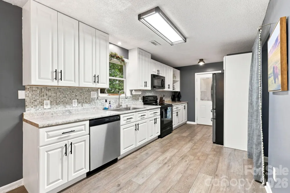 24 Oakwood Road Candler, NC 28715