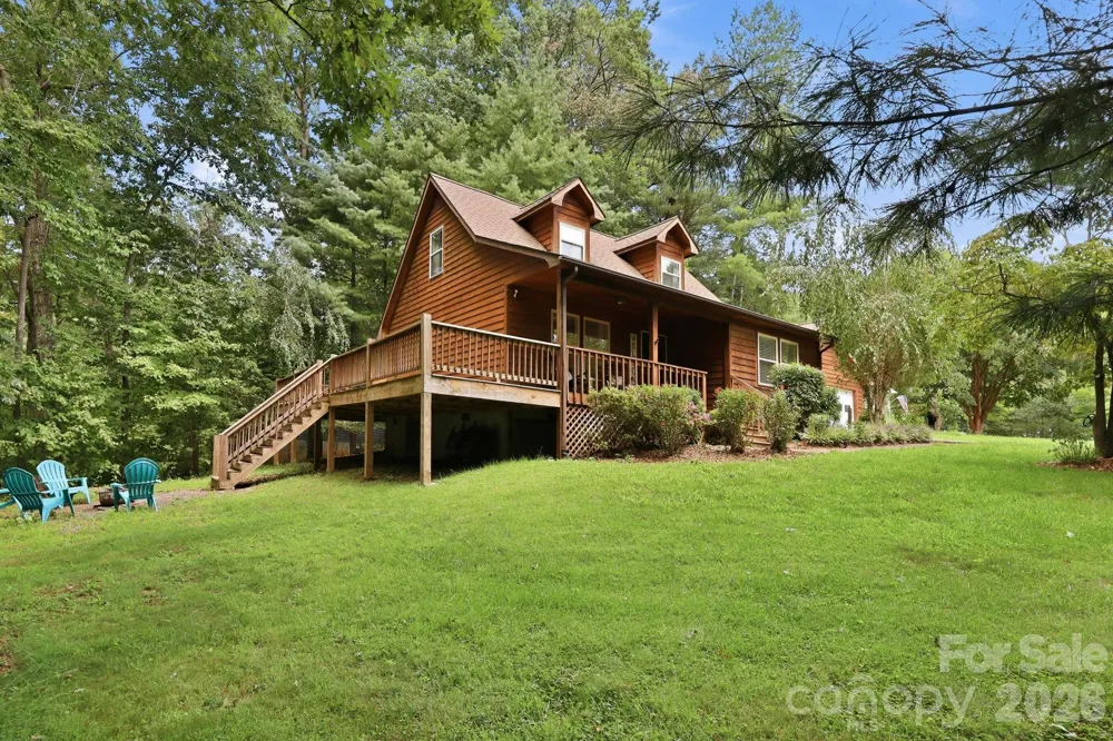24 Oakwood Road Candler, NC 28715